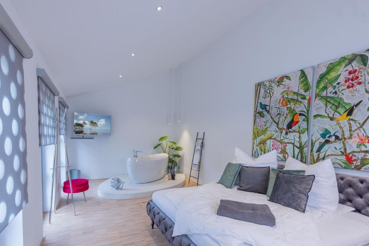 Luxus Wellness Loft - 245Qm - Designwohnen Im Zentrum ギュータースロー エクステリア 写真