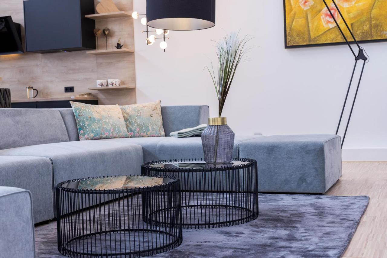 Luxus Wellness Loft - 245Qm - Designwohnen Im Zentrum ギュータースロー エクステリア 写真