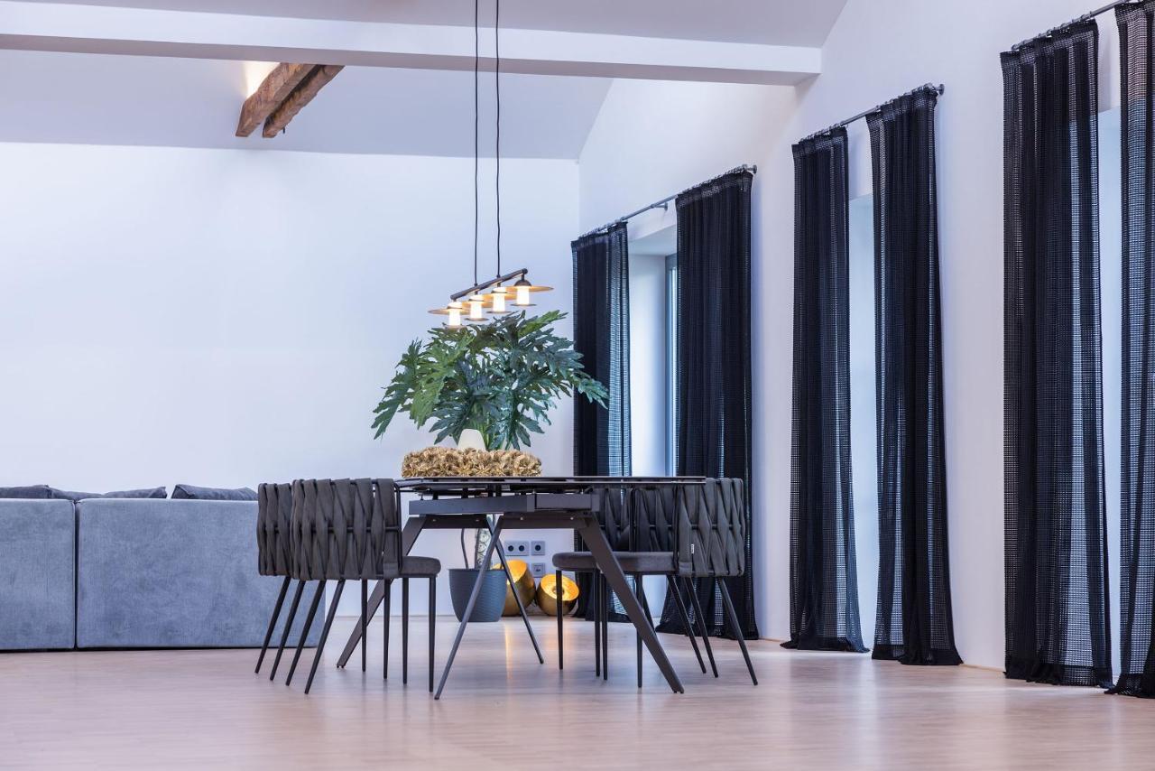 Luxus Wellness Loft - 245Qm - Designwohnen Im Zentrum ギュータースロー エクステリア 写真