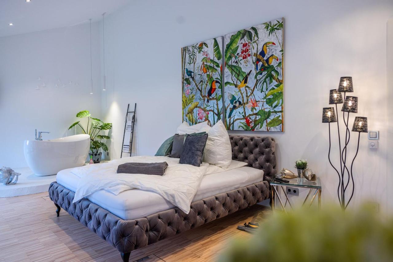 Luxus Wellness Loft - 245Qm - Designwohnen Im Zentrum ギュータースロー エクステリア 写真