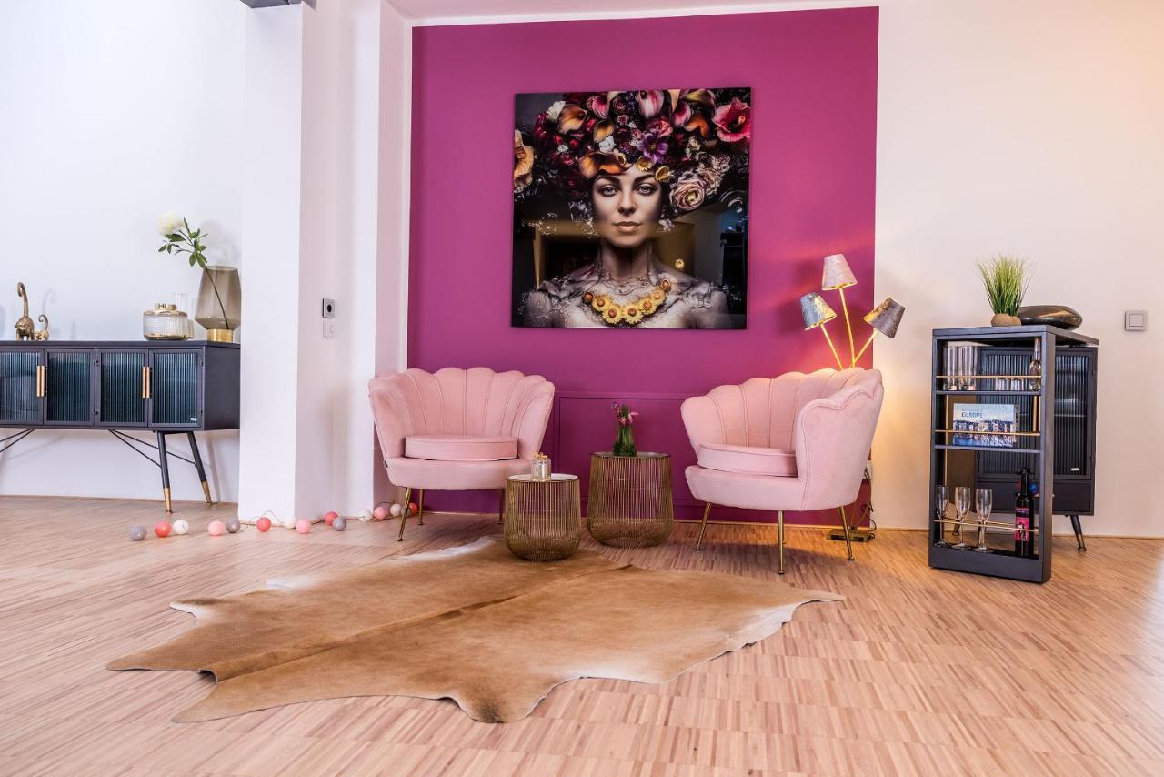 Luxus Wellness Loft - 245Qm - Designwohnen Im Zentrum ギュータースロー エクステリア 写真